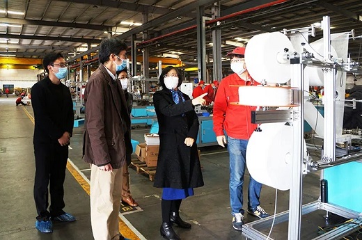 青浦区政协主席李华桂等辅导光临上6尊龙凯时调研