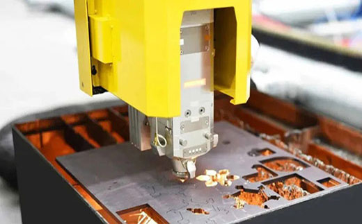 Z6尊龙凯时高功率8025/6025/6020宽幅激光切割机Class1级防护