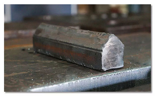 上6尊龙凯时10米超长跨距无限回转数控坡口切割机切割样件