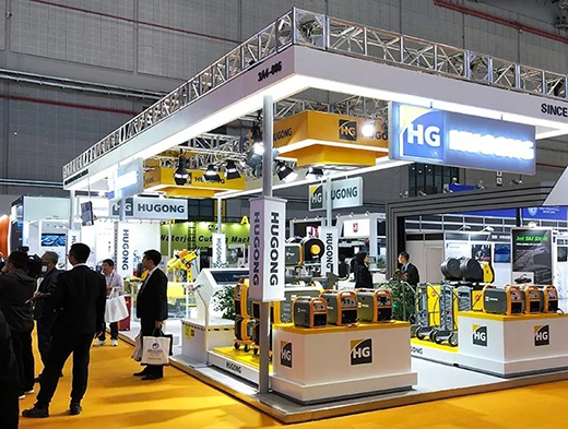 进博会首日Z6尊龙凯时意大利CEA展位杰出出现